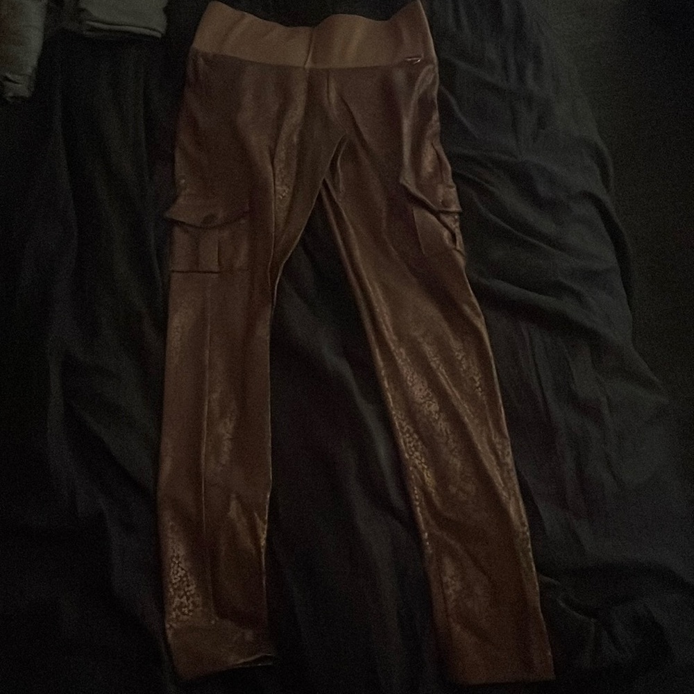 Dark peach scrunch butt leggings